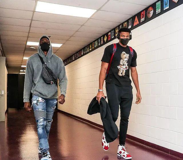 尼克斯对雄 尼克斯对雄